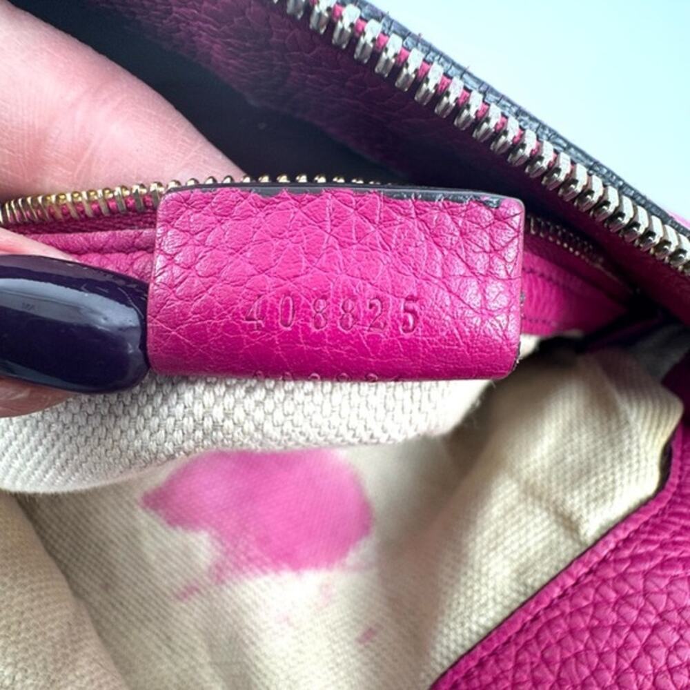 GUCCI Fuchsia Leather Soho w/tassel.Long strap and short strap/ 3 way bag. - Picture 4 of 14
